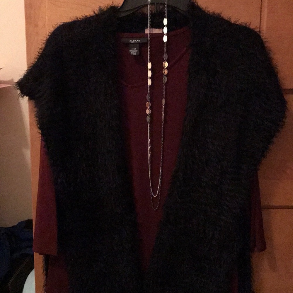 Black Chico’s soft sleeveless sweater